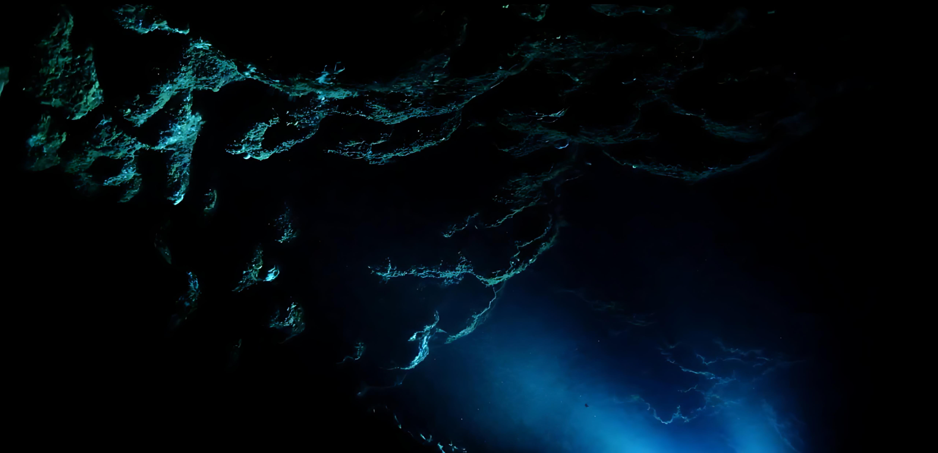 Pure Jeju volcanic lava seawater, naturally rich in mineralsVolcanic-origin ingredients deeply purify and detoxify
